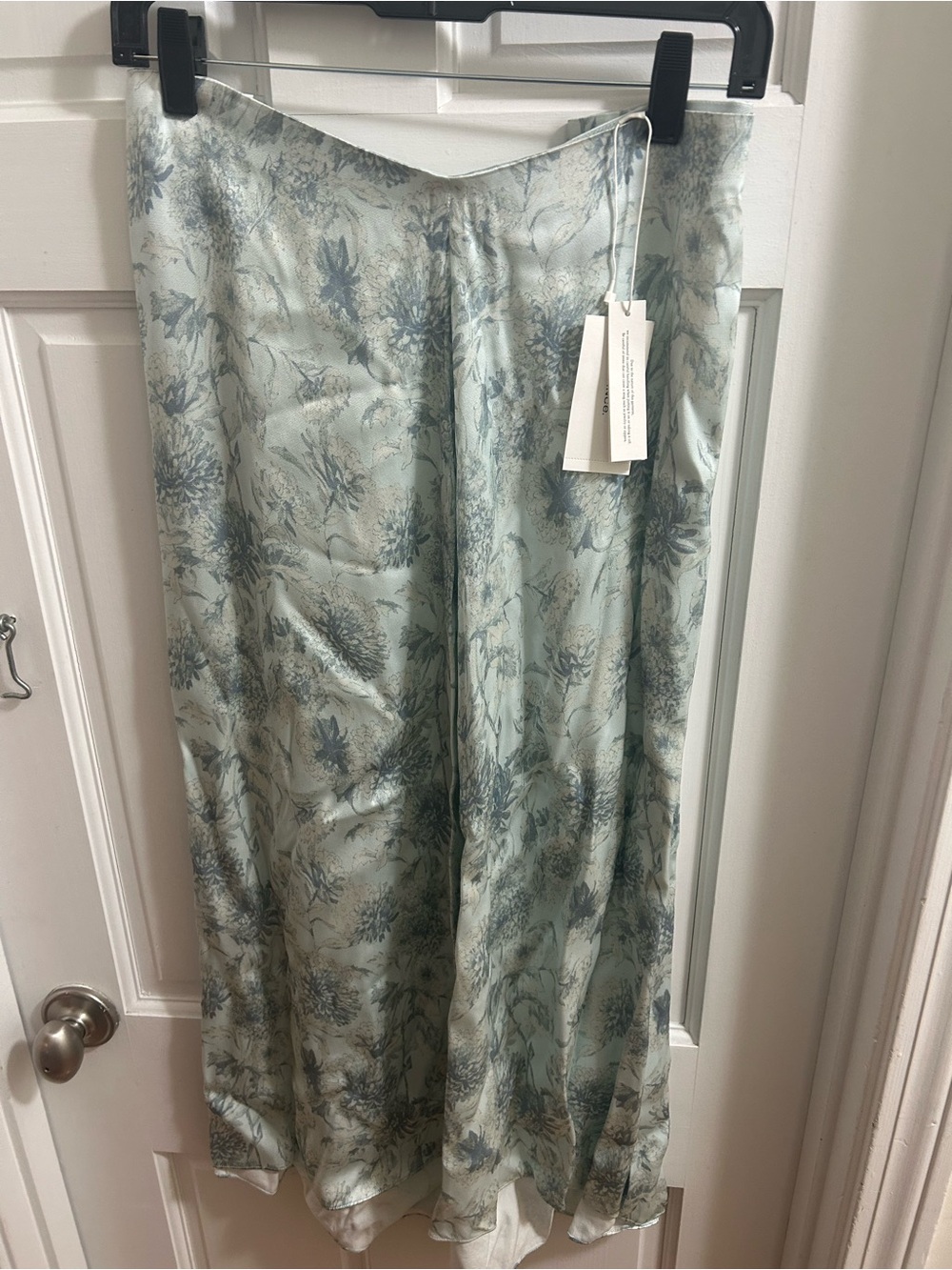 NWT Vince Dahlia printed Light Blue Floral Satin Slip Dress 20w
